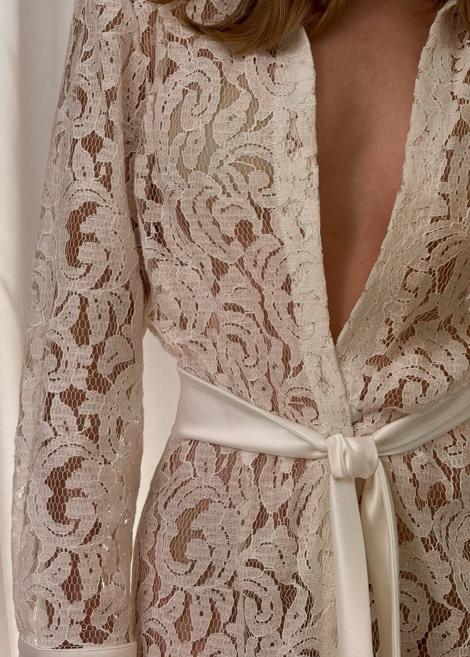 Girl in dress-tunic Lace