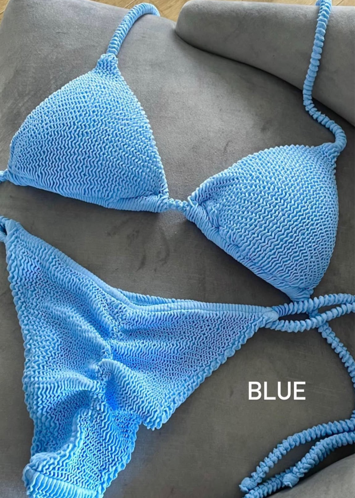 Жатый купальник голубой