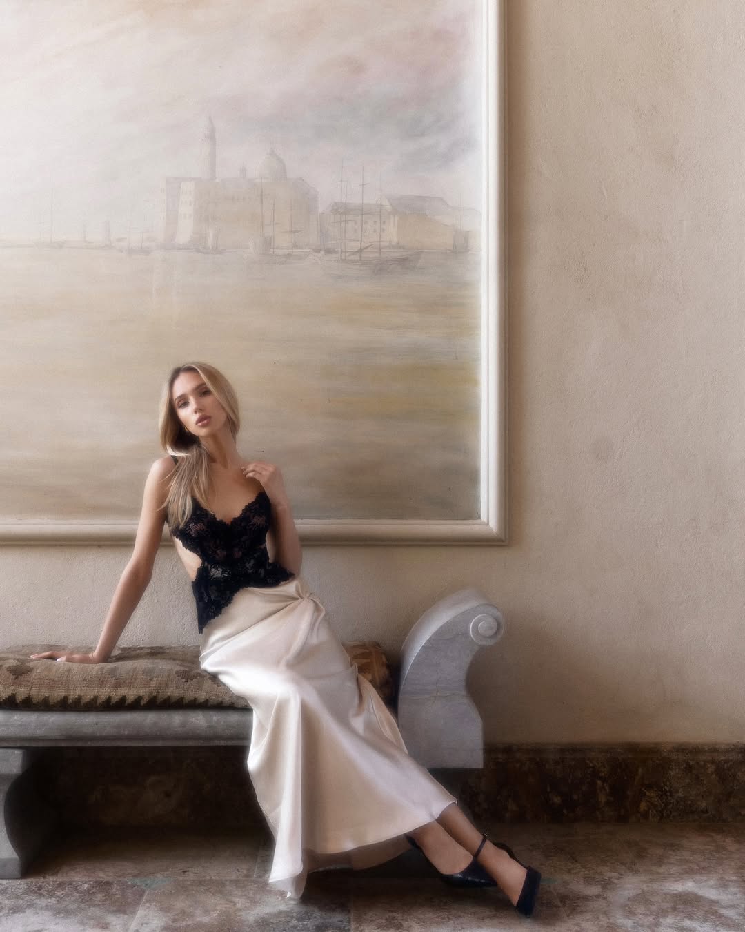 Платье Влади Бежевое